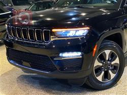 جیپ گراند شیرۆکی